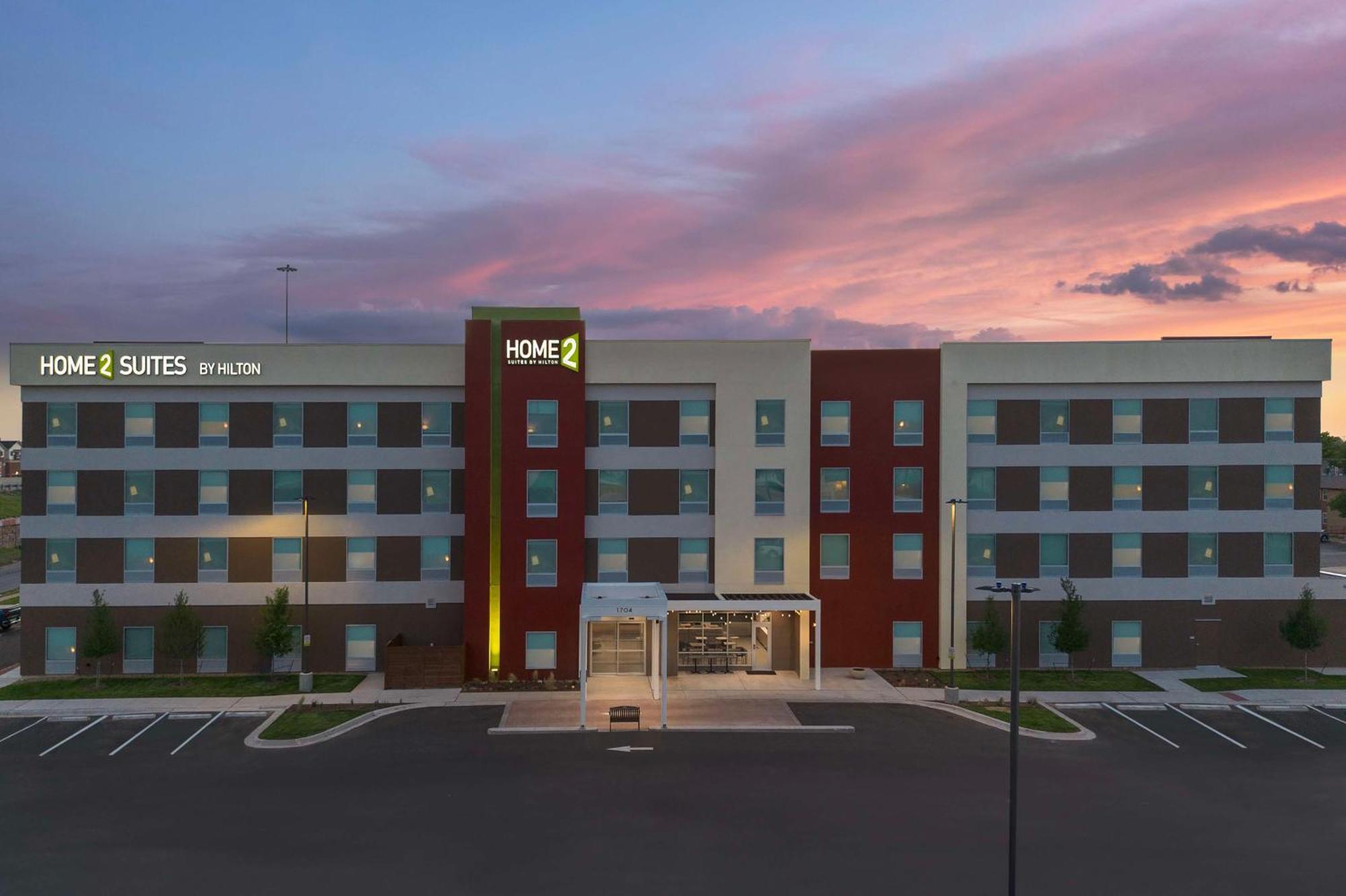 Home2 Suites By Hilton Lubbock University Exterior photo