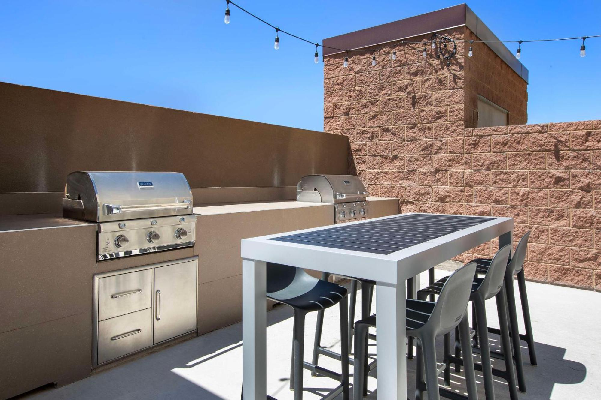 Home2 Suites By Hilton Lubbock University Exterior photo